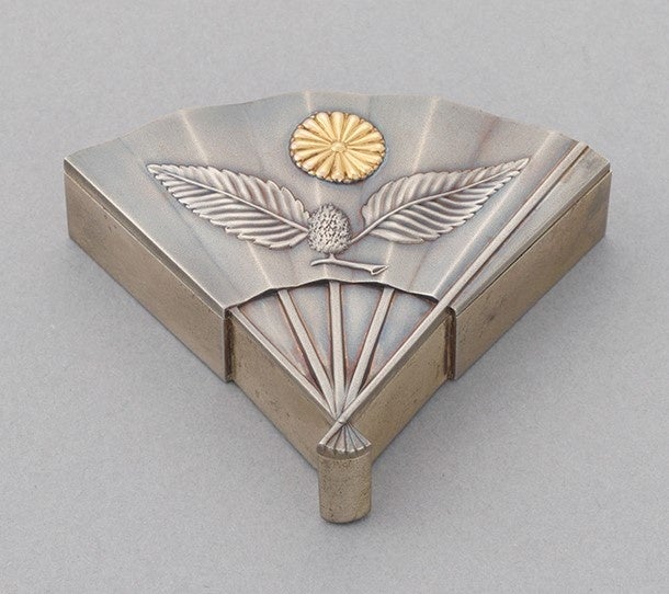 天皇陛下成年式のボンボニエール