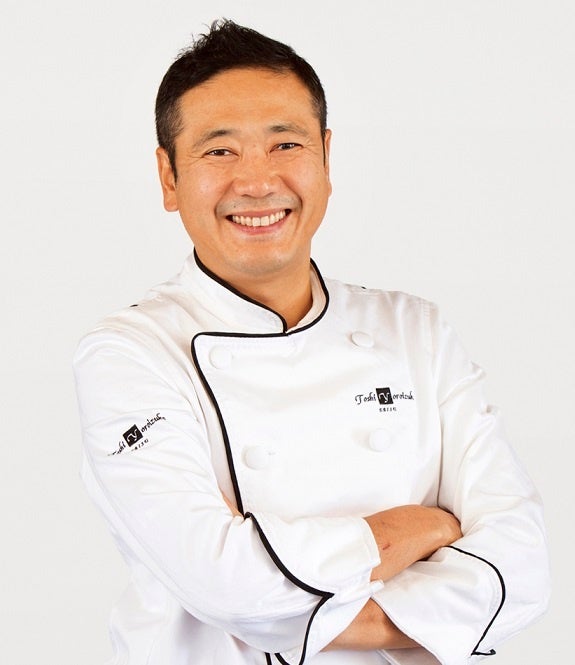 鎧塚俊彦シェフ