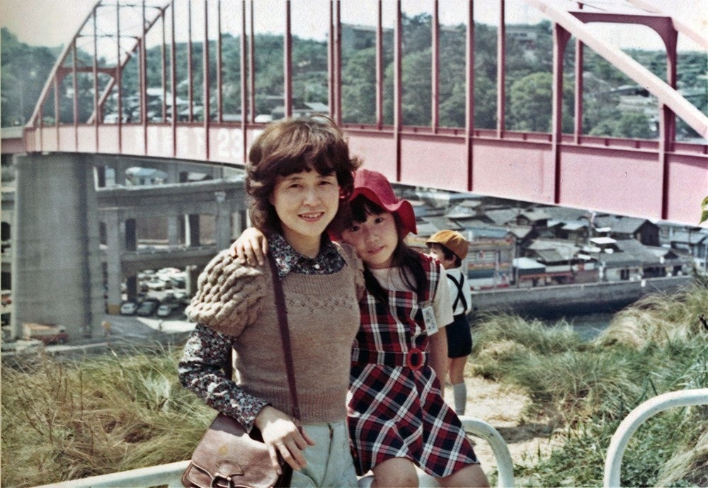 1974年、広島県呉市の音戸の瀬戸公園で(小4）