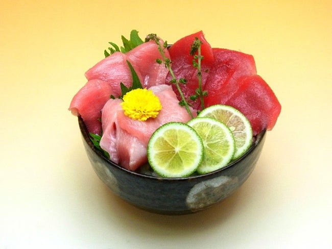 本鮪づくし丼 2,800円