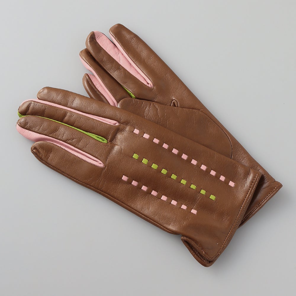 有名ブランド　手袋　9,900円（税込み）