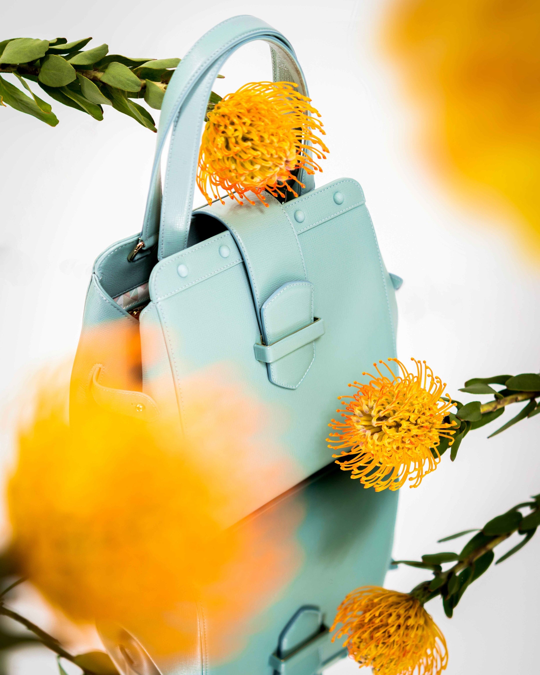 日本初上陸／イタリア・ミラノ発】ラグジュアリーレザーブランドの名門