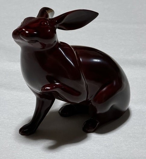 乾漆 うさぎ（約12×6.5×11.5㎝）　770,000円