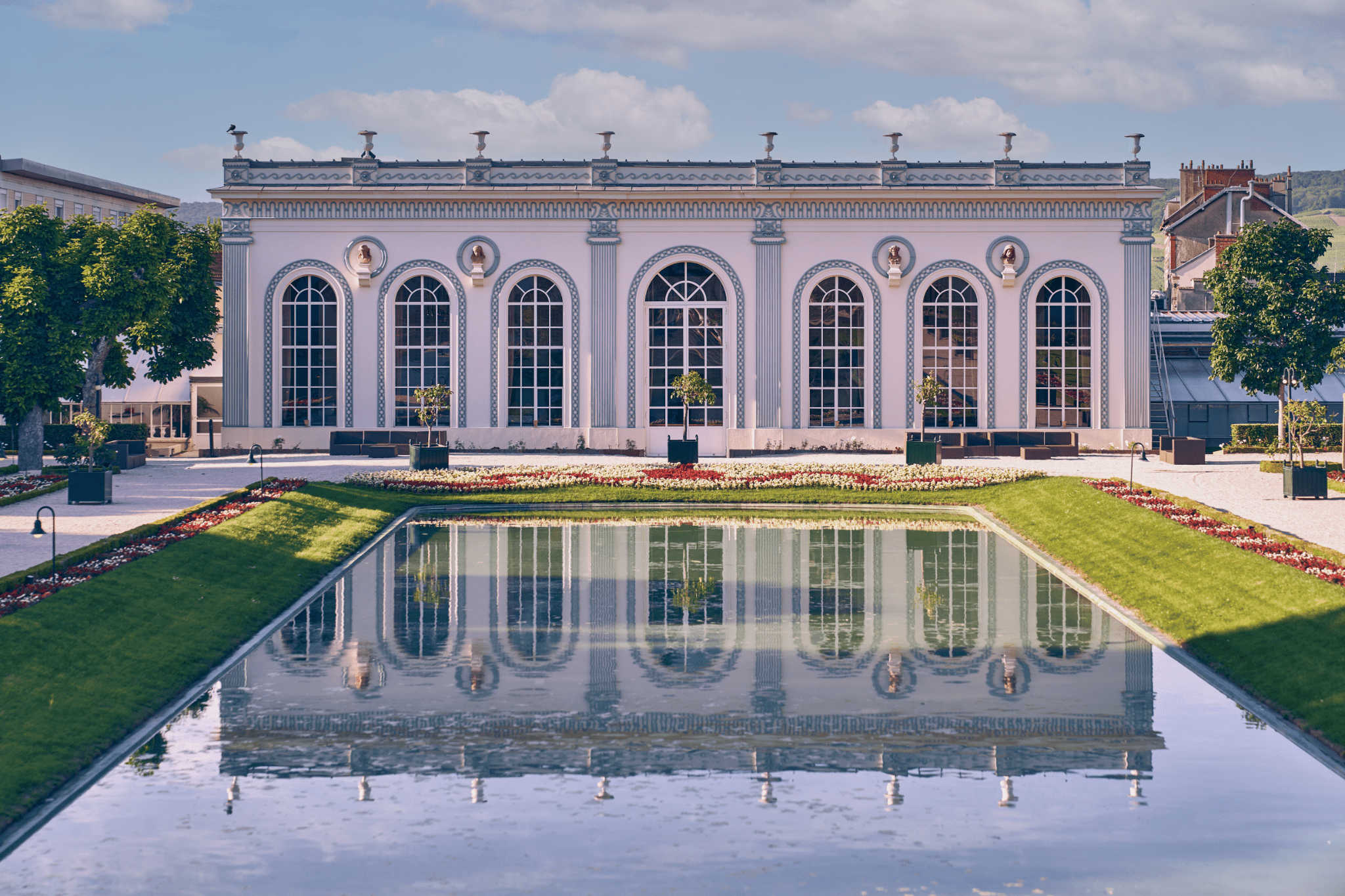 モエ・エ・シャンドンボトルとギフトボックスのデザインがリニューアル