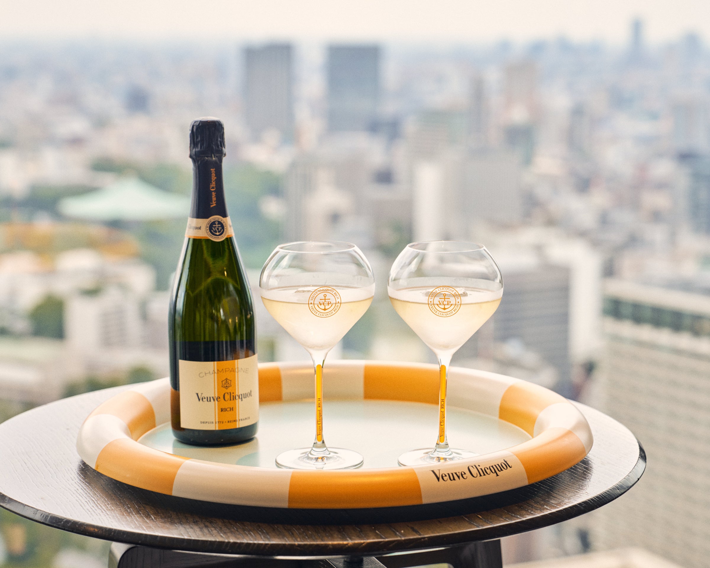 ヴーヴクリコ　ロゼ ヴーヴ・クリコ フランス シャンパーニュ シャンパン Veuve Clicquot シャンパン フランス シャンパーニュ ヴーヴ