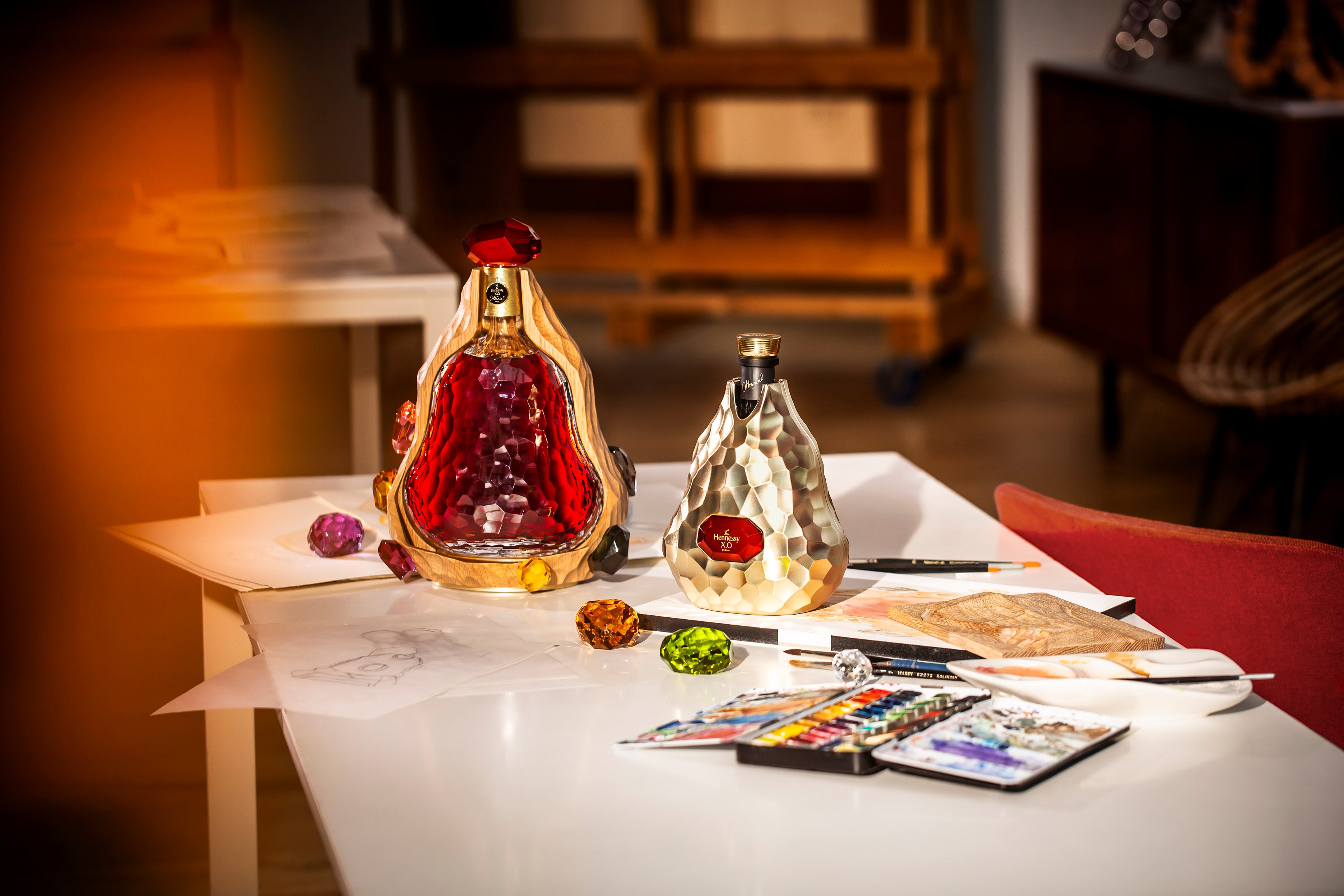Hennessy XO 限定版 フランク・ゲーリー デザイン フランク・ゲーリーが「ヘネシー X.O」150周年スペシャル