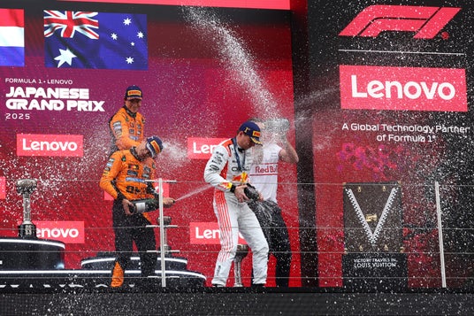 フォーミュラ1(R) オフィシャルシャンパン 勝利の瞬間を祝うモエ・エ・シャンドン フォーミュラ1(R)日本グランプリ記念プロモーションを名古屋・鈴鹿にて開催 フォーミュラ1(R) オフィシャルシャンパン 勝利の瞬間を祝うモエ・エ・シャンドン フォーミュラ1(R)日本グランプリ記念プロモーションを名古屋・鈴鹿にて開催