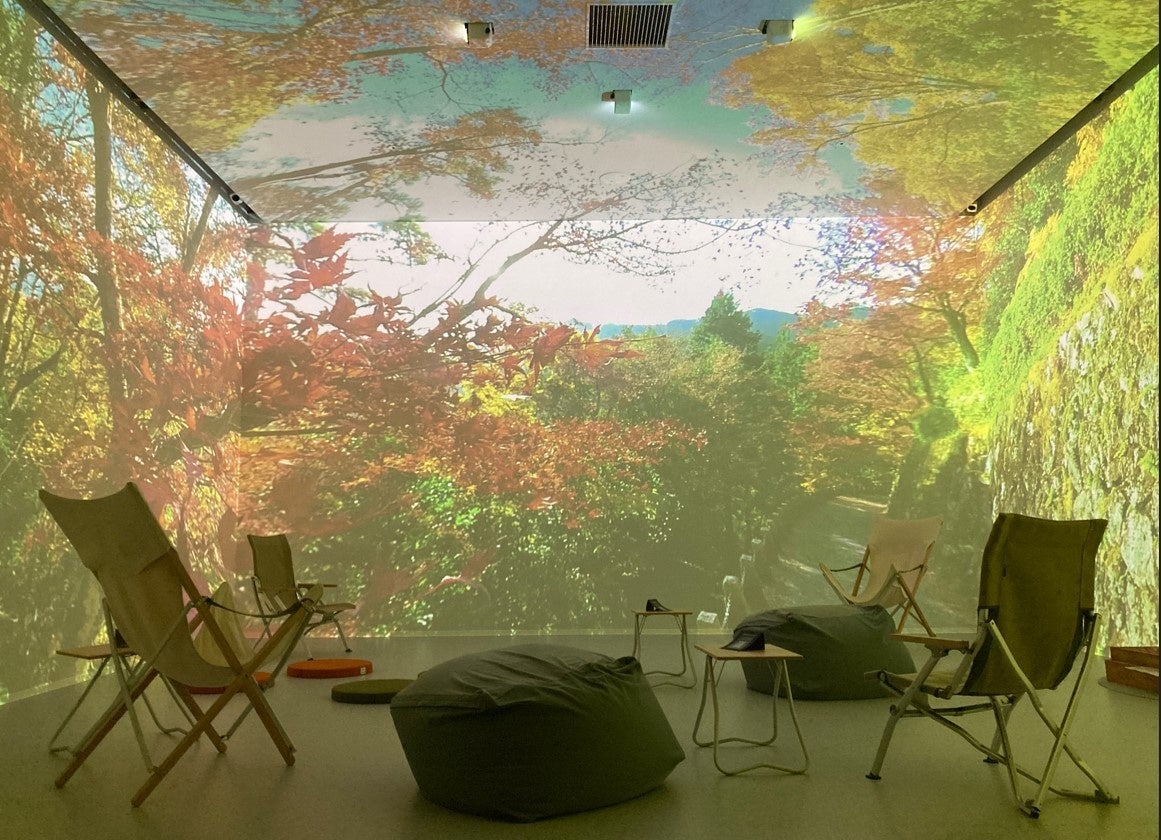 奈良県吉野山の秋紅葉