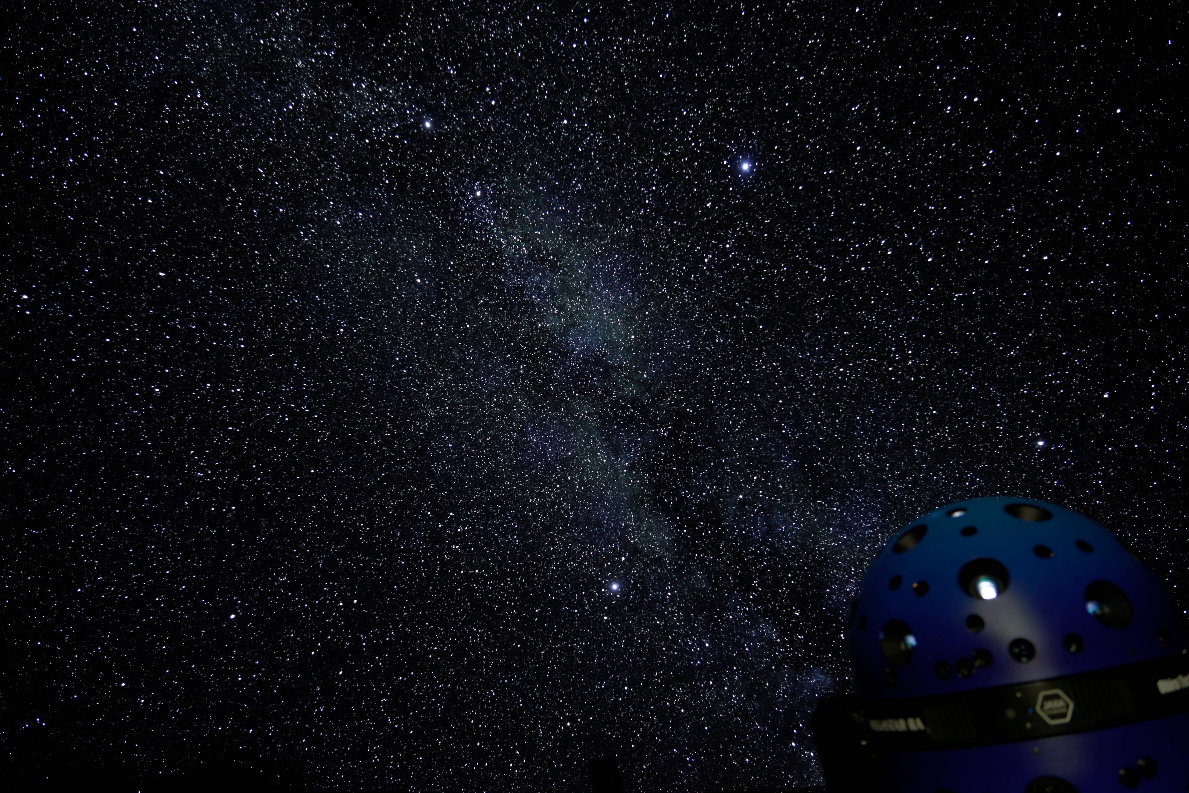 「MEGASTAR-IIA」で映し出した天の川