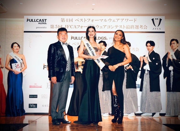 【ミス・イブニングドレス】グランプリ黒木沙耶さん