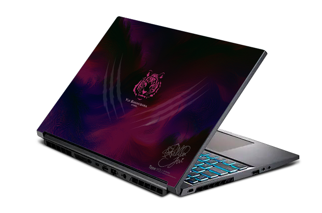 15.6インチAモデル ＜税込：¥242,000＞