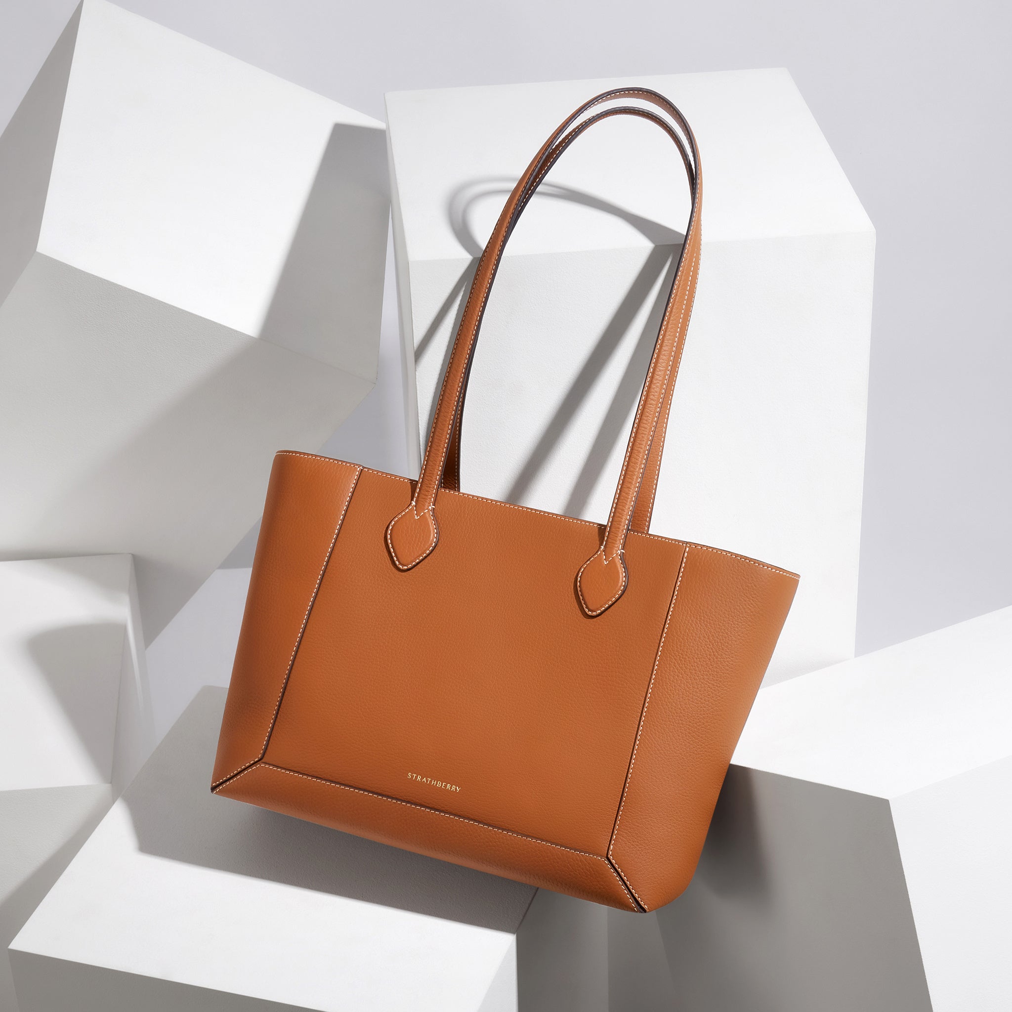 ストラスベリー】アートな毎日使いバッグ「モザイクコレクション