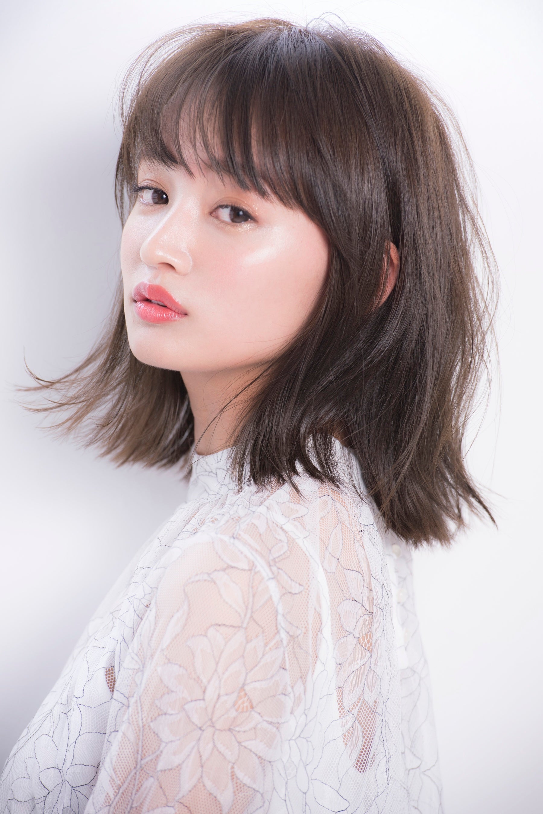 モデル わたなべ麻衣さん