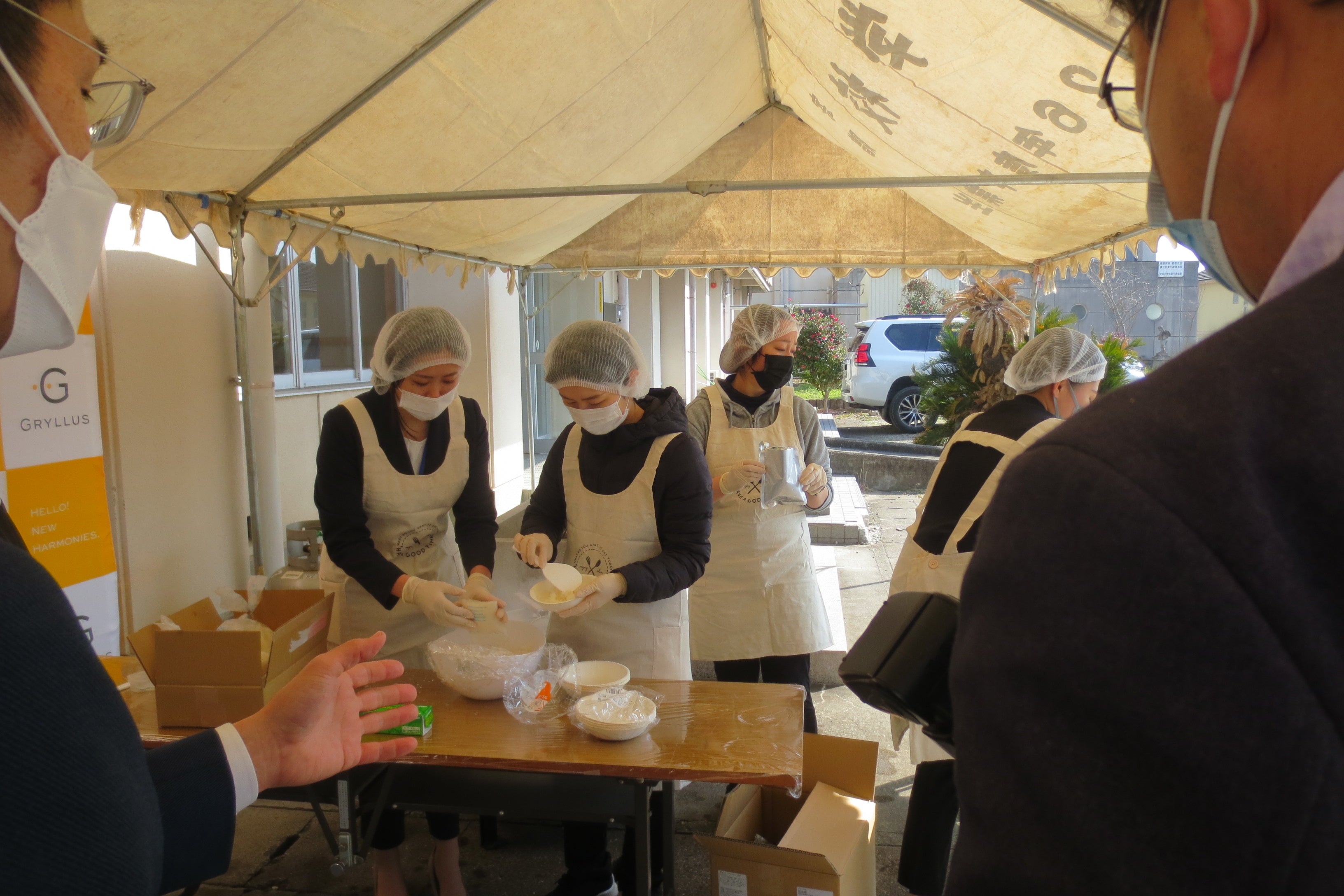 「C. TRIA カレー」炊き出し演習の様子