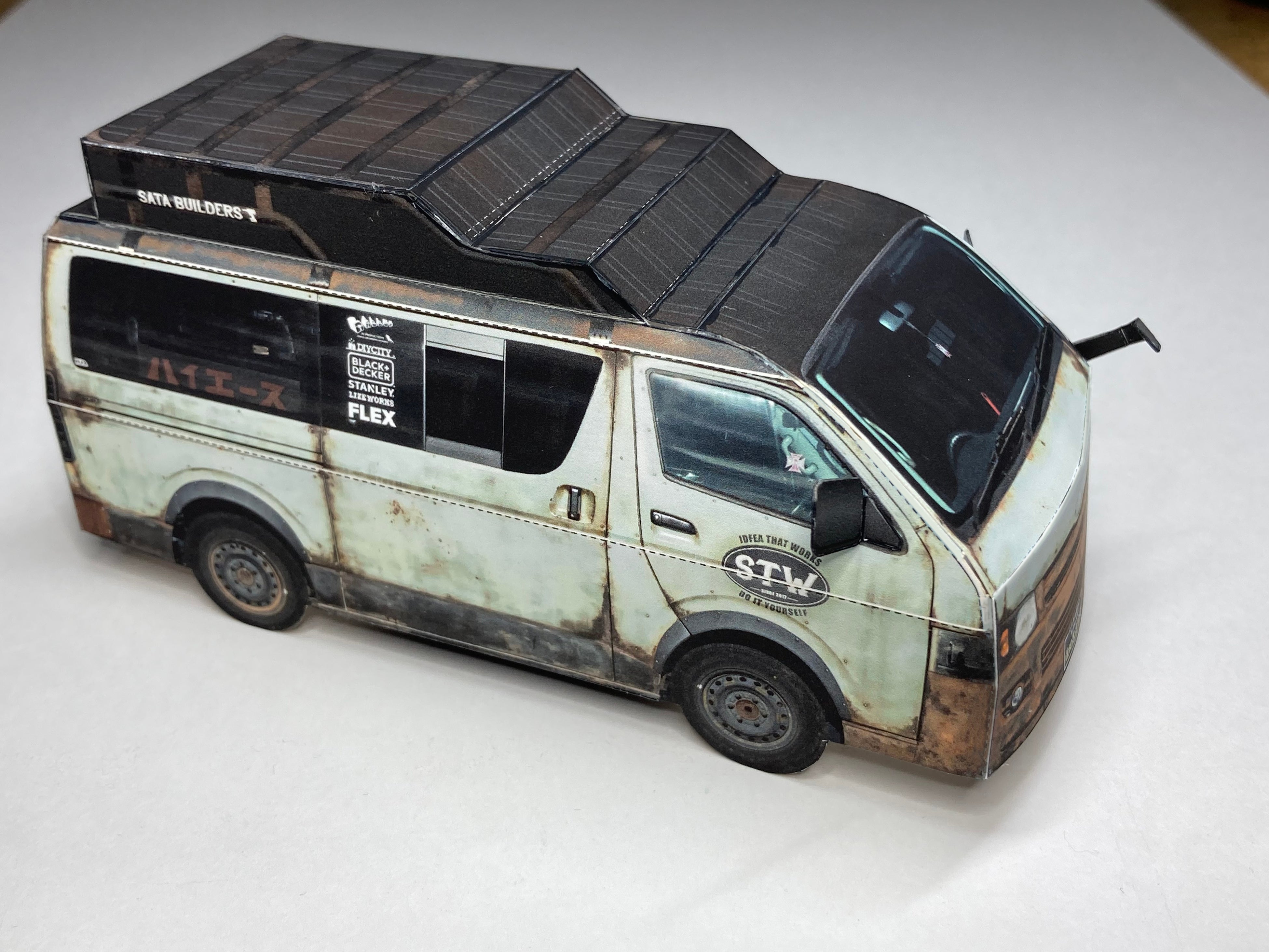 書店予約ランキング1位を相次いで獲得 バッドボーイズ佐田によるスタイルブック 佐田 のホビー 緊急初版大幅増数が決定 株式会社kadokawaのプレスリリース