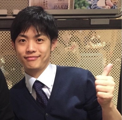 TikTokクリエイター 書店員はな氏