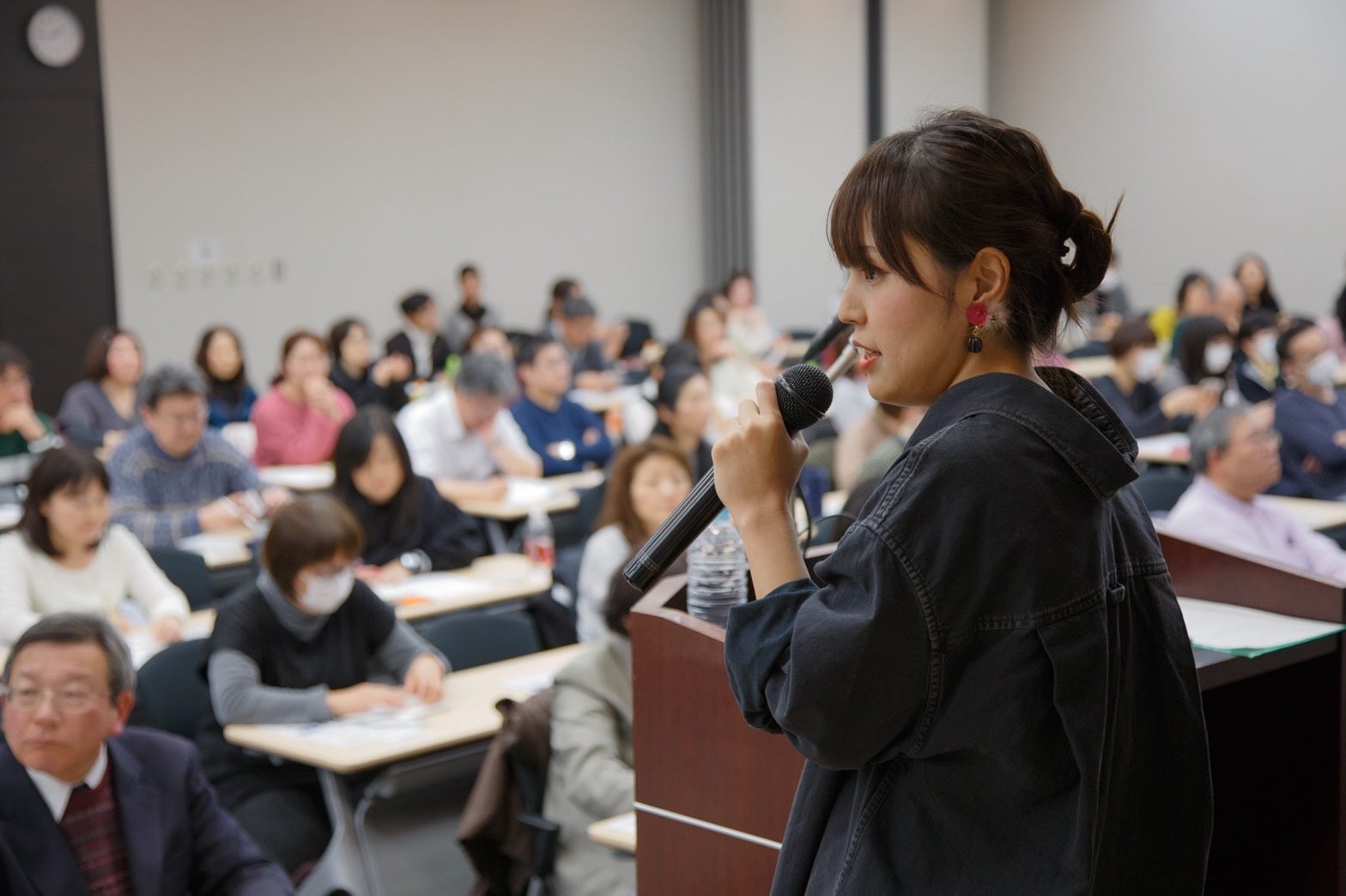 英語学習の新トレンド Youtube登録者数13万人の著者による 話題の ひとりごと学習 語学書登場 株式会社kadokawaのプレスリリース 英語学習の新トレンド Youtube登録者数13万人の著者による 話題の ひとりごと学習 語学書登場 株式会社kadokawaのプレスリリース