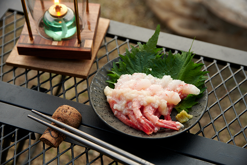 ＜日本酒と＞しばらく馴染ませるのがコツ／甘エビの塩麹漬け