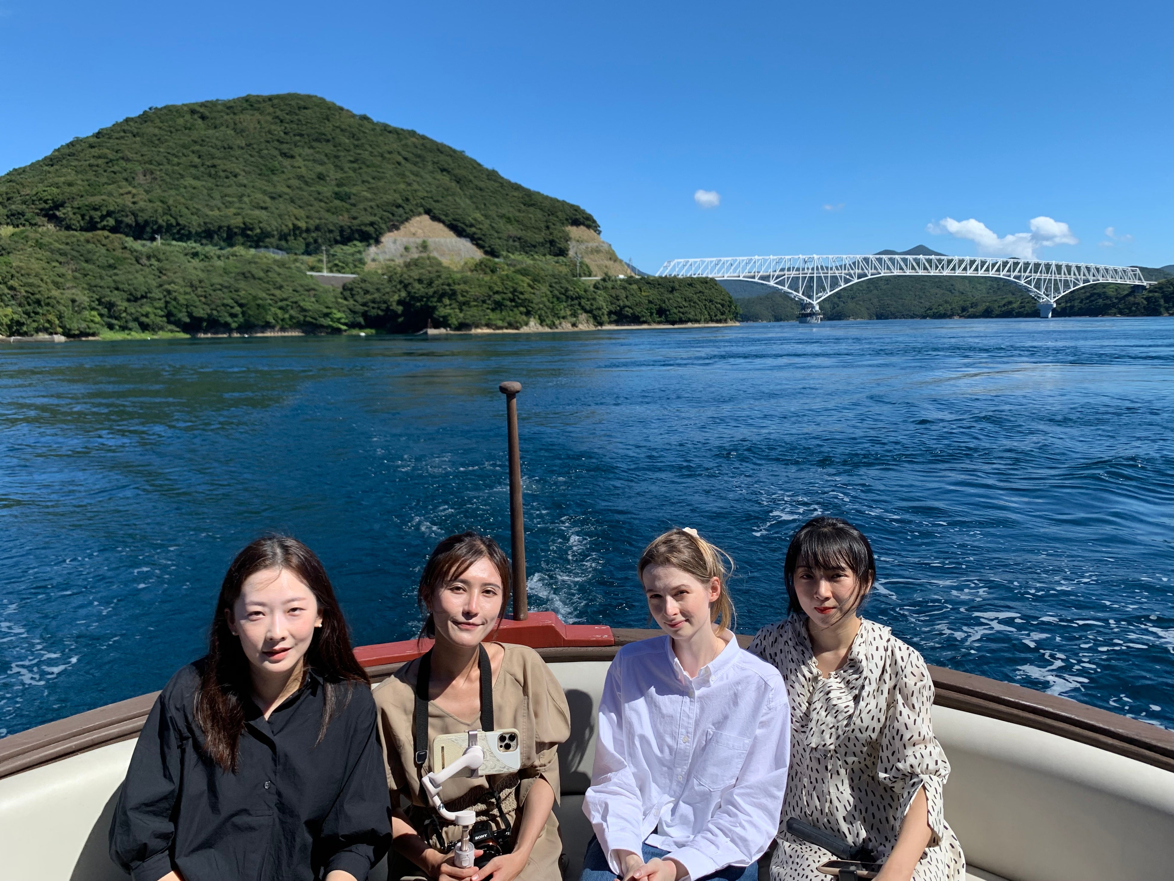 キリシタン洞窟見学クルーズ