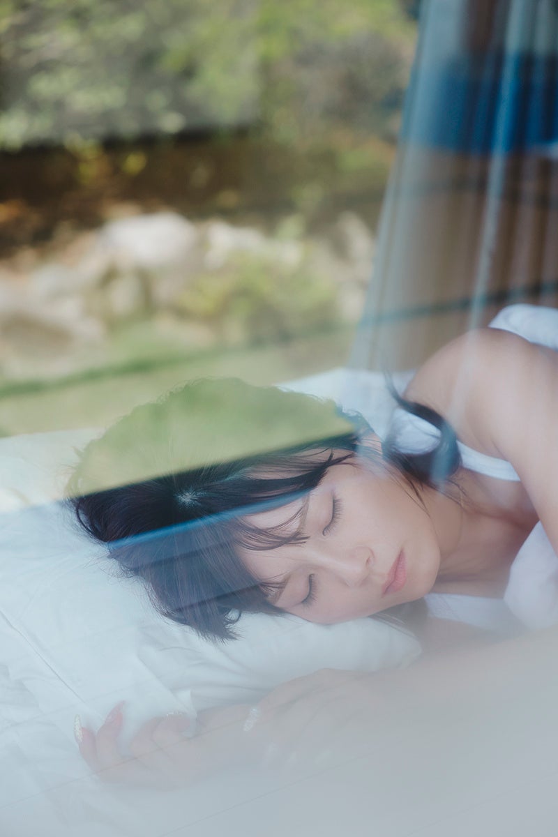 宇野実彩子(AAA)のソロデビュー5周年を記念したメモリアルブック発売! 宇野実彩子(AAA)のソロデビュー5周年を記念したメモリアルブック発売!