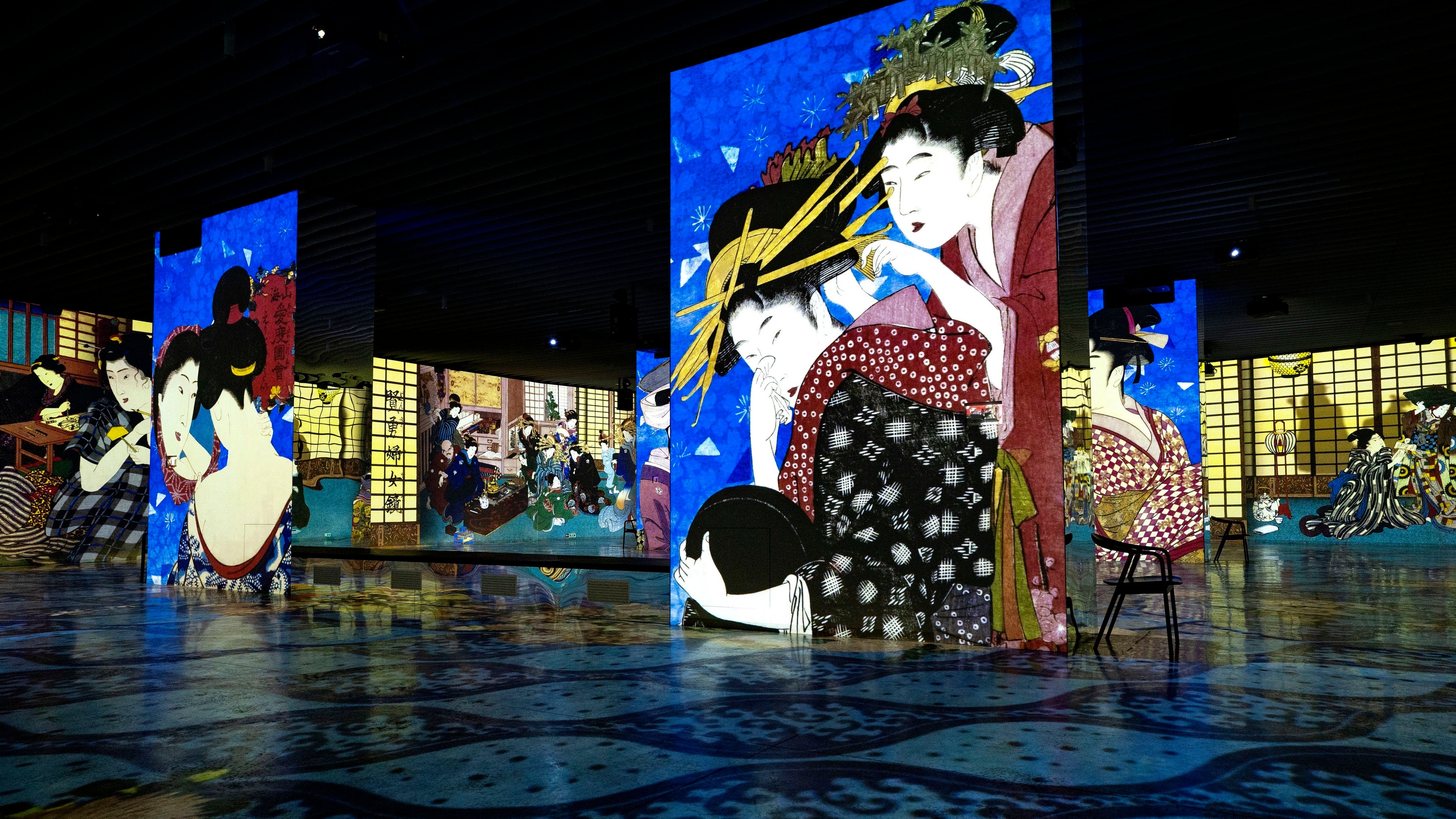 （「浮世絵劇場 from Paris」の模様）