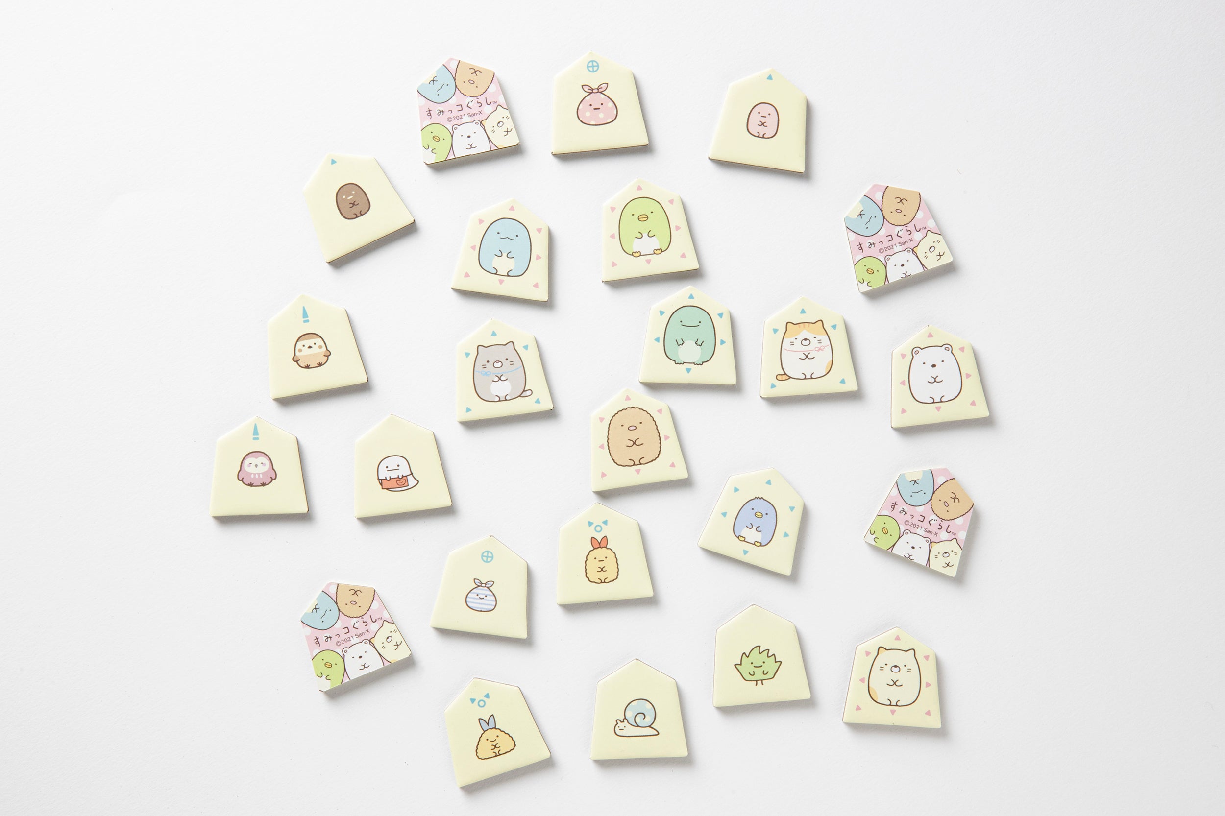 ​「すみっコぐらし」のかわいいコマがいっぱい