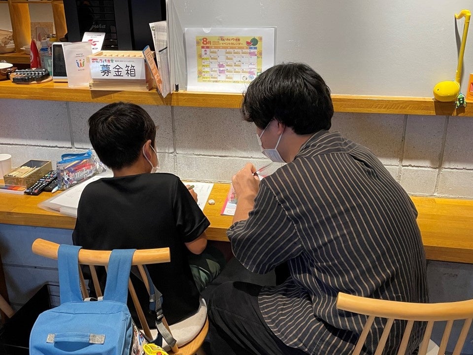 子どもとボランティアスタッフ