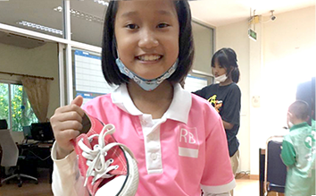 寄付先の子どもたち