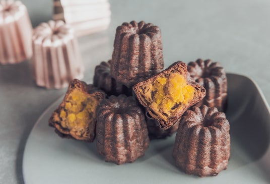 「めざましテレビ」にて話題!オイモトーキョーの蜜芋カヌレ。5つ星ホテル「ザ・ペニンシュラ東京」のスイートルームにも選ばれたその実力は? 「めざましテレビ」にて話題!オイモトーキョーの蜜芋カヌレ。5つ星ホテル「ザ・ペニンシュラ東京」のスイートルームにも選ばれたその実力は?