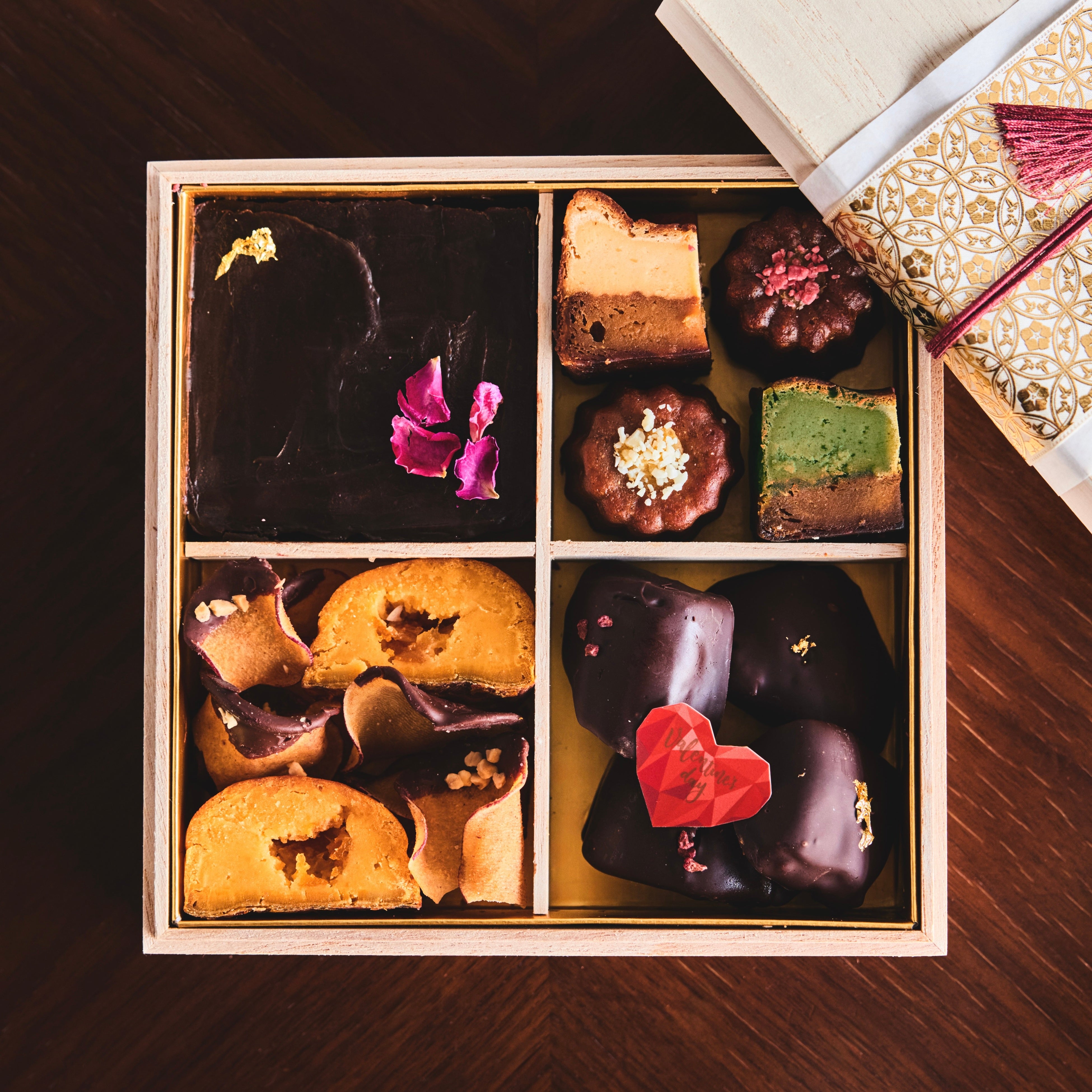 バレンタイン本命。今年選ぶなら、＆ OIMO TOKYOの蜜芋×チョコ。『蜜芋尽くしのスイーツお重箱』と『mei...