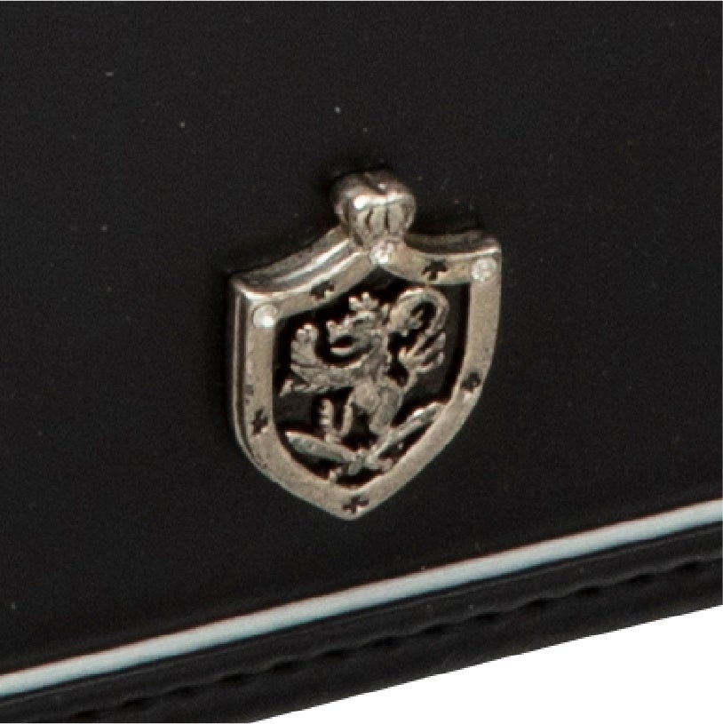 細部にまで拘ったエンブレム鋲