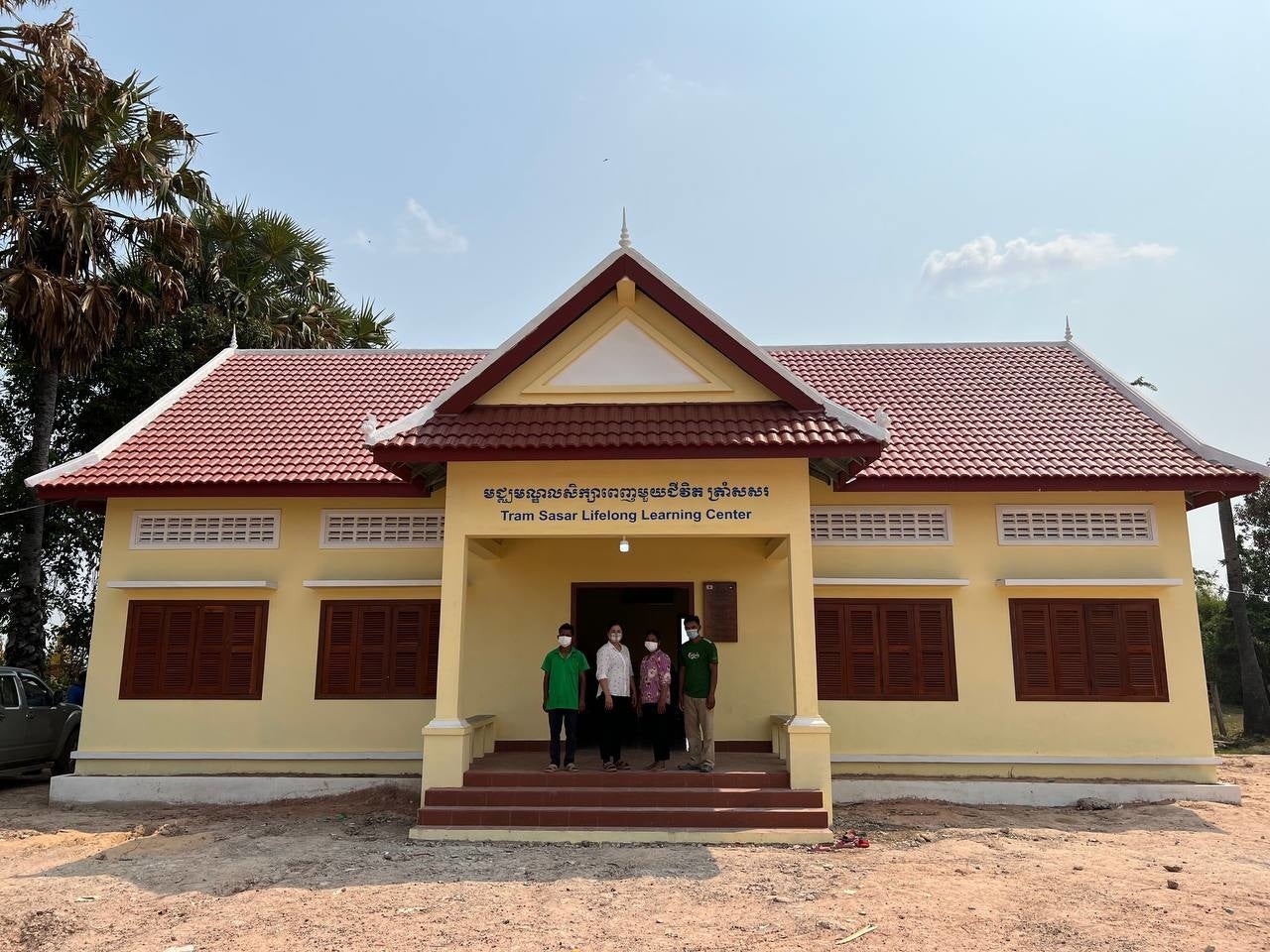 トラム・ササー寺子屋