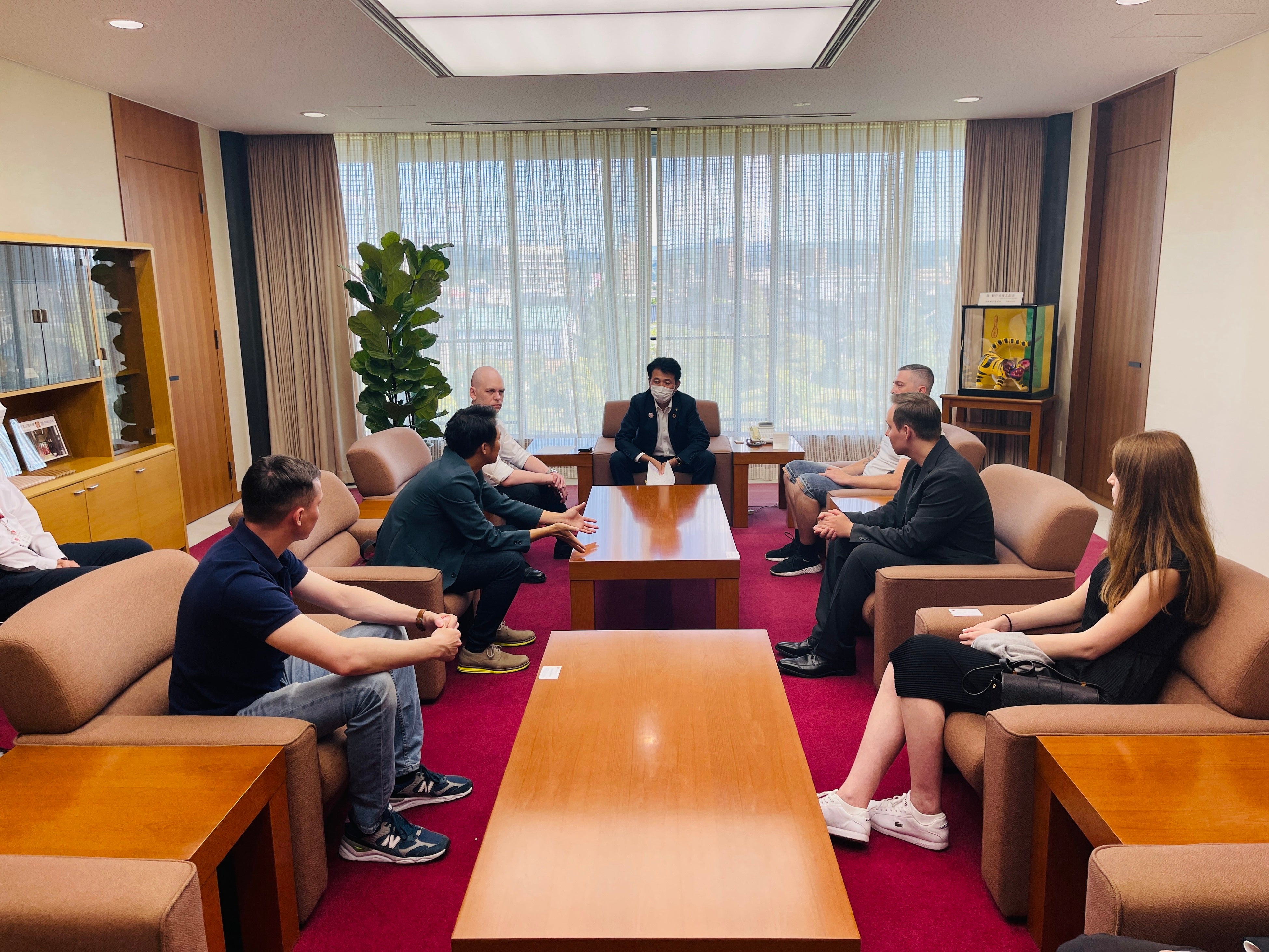 出雲市飯塚市長表敬訪問の様子