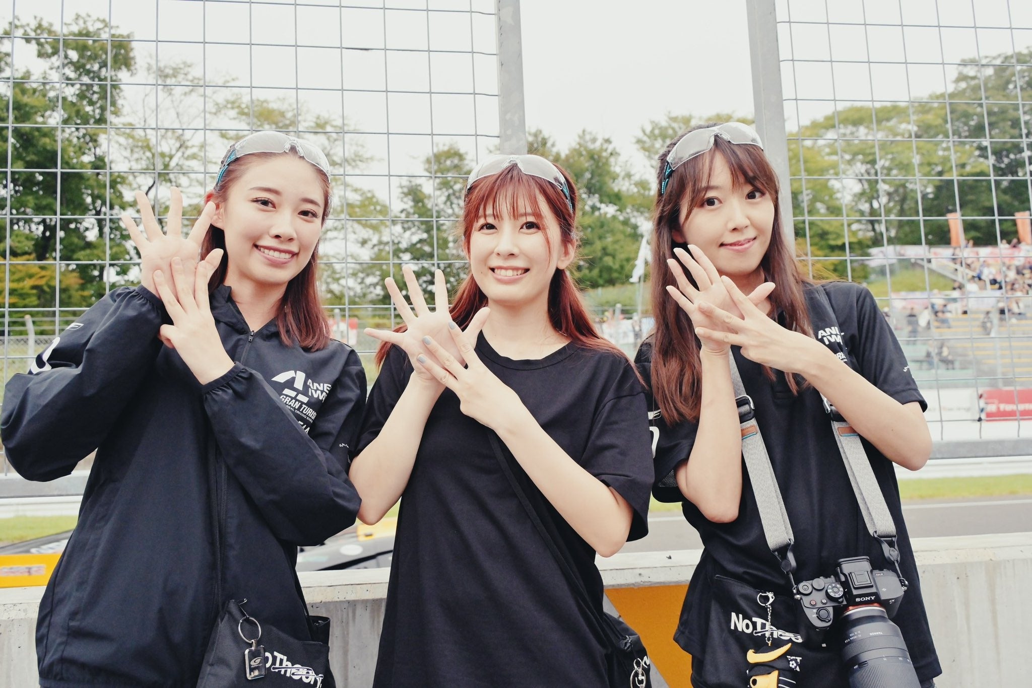 RUSH＋を着用するBLUE LINK Amb.