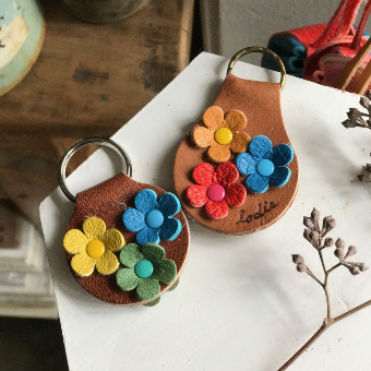 製作例（お花のキーホルダー）