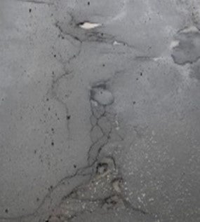 図1. ポットホールの例