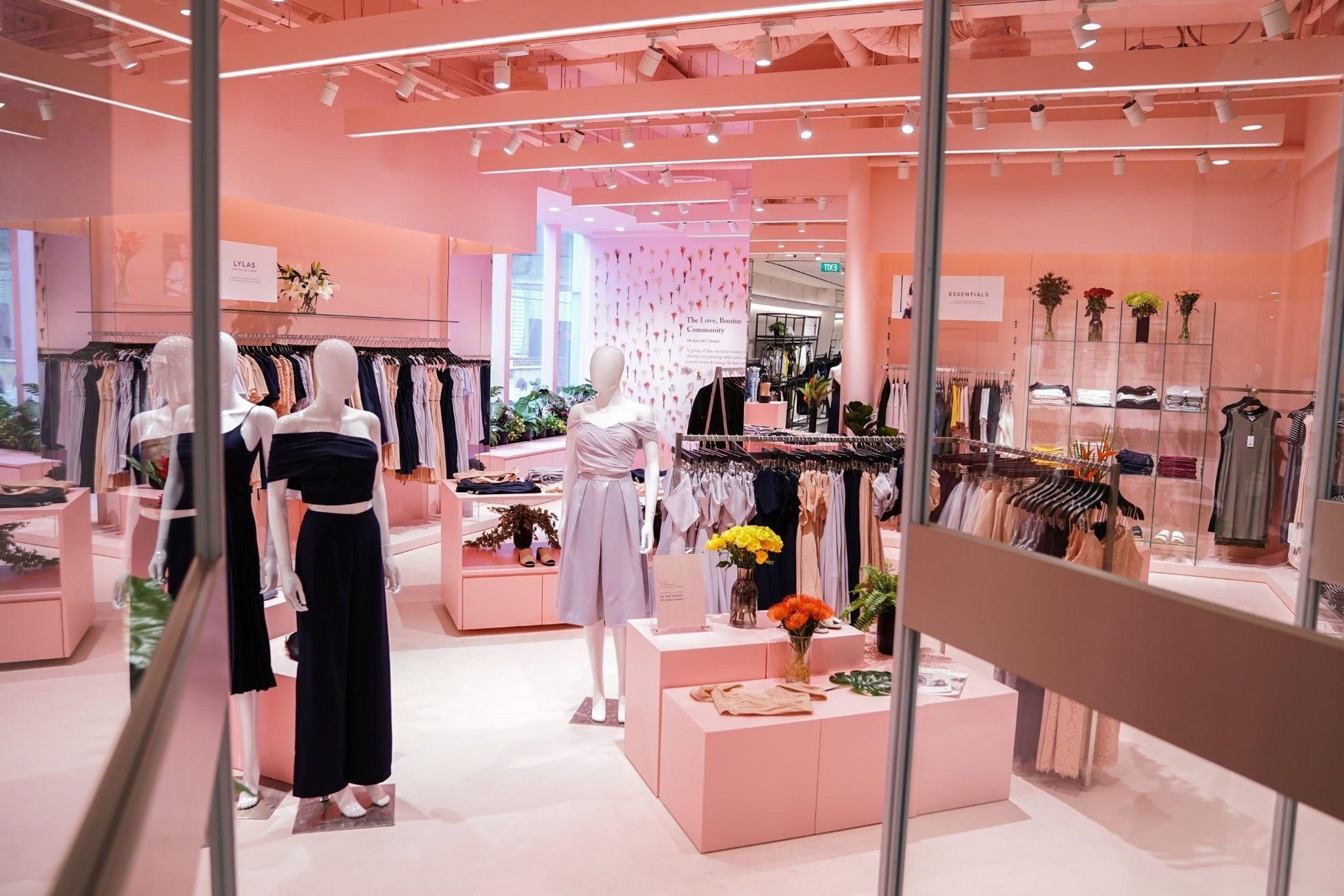 日本初出店 アトレ恵比寿にシンガポール発ファッションブランド Love Bonito ポップアップストアがオープン 期間 22 年8月17日 水 31日 水 株式会社アトレのプレスリリース 日本初出店 アトレ恵比寿にシンガポール発ファッションブランド Love Bonito ポップアップストアがオープン 期間 22 年8月17日 水 31日 水 株式会社アトレのプレスリリース