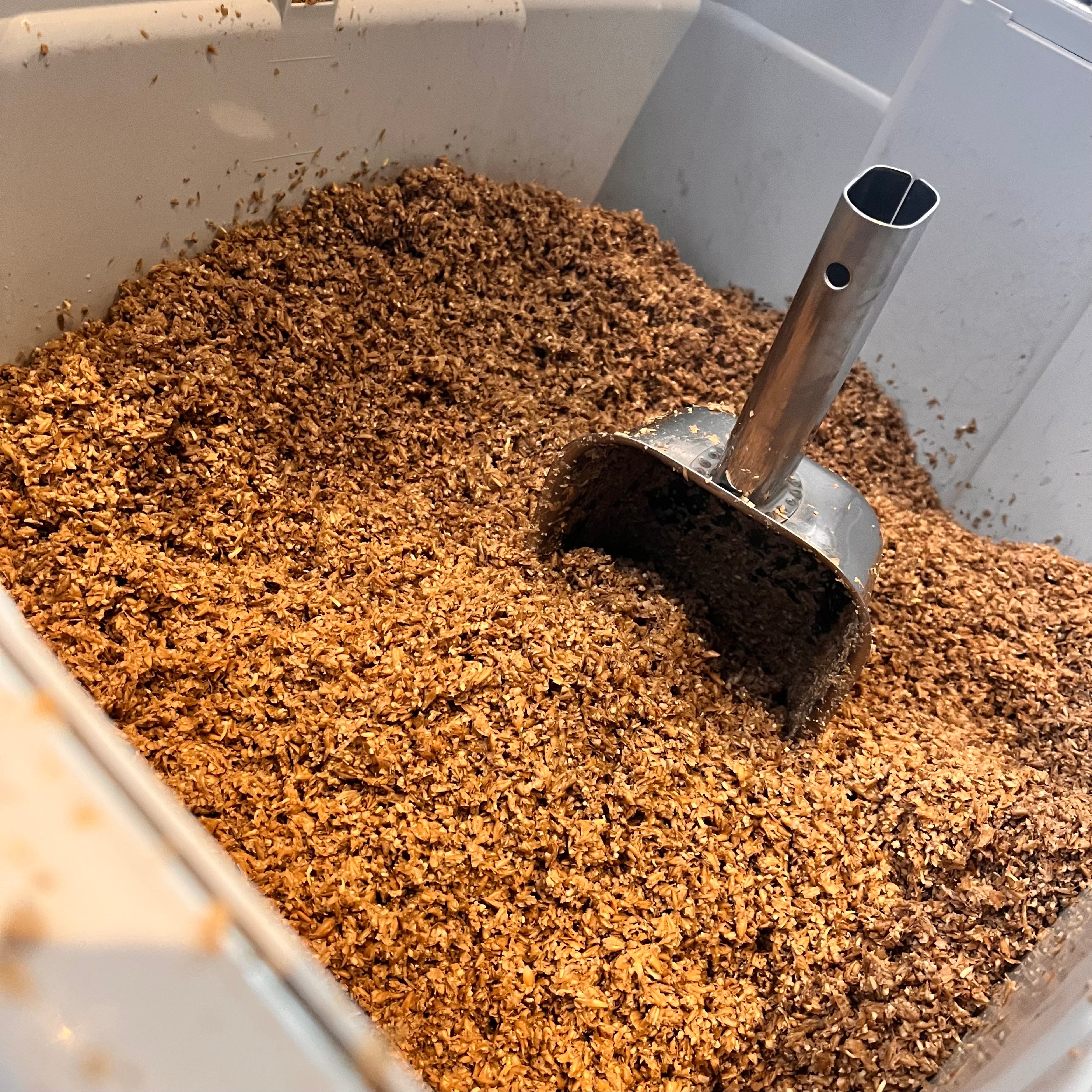 モルト粕活用のクラフト紙「クラフトビールペーパー」、新たにギフト