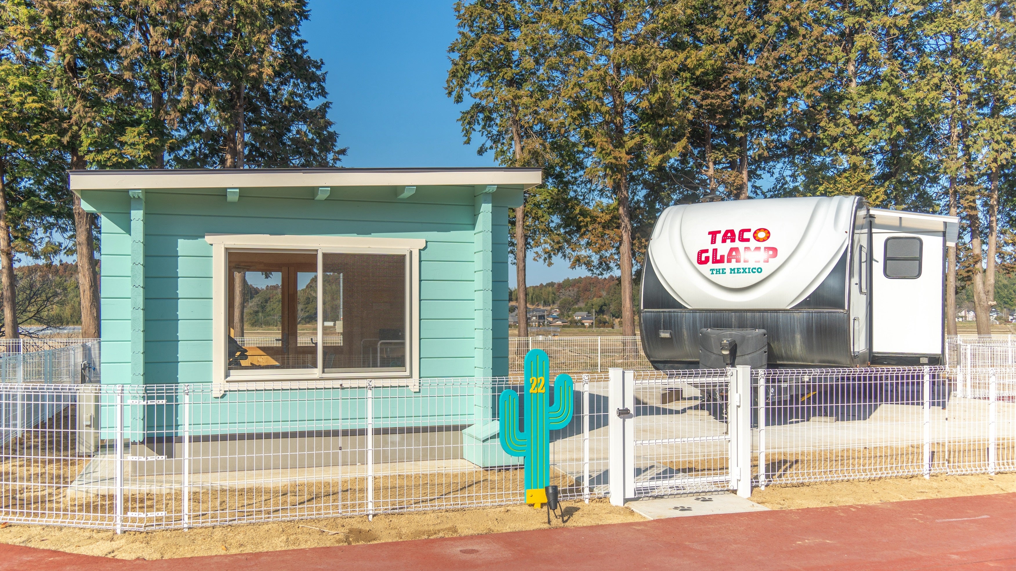 PETトレーラーハウス