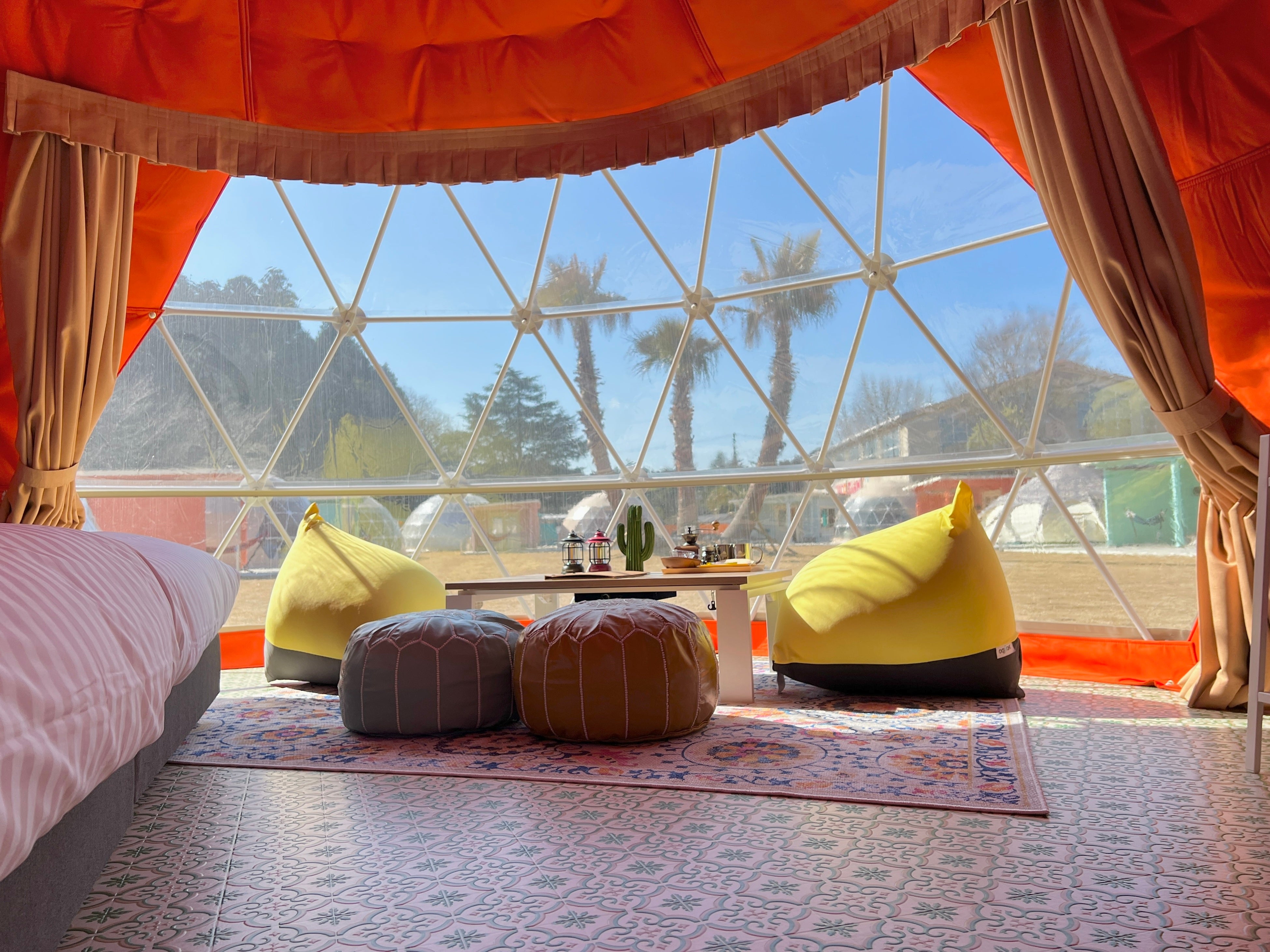 ドームテント室内