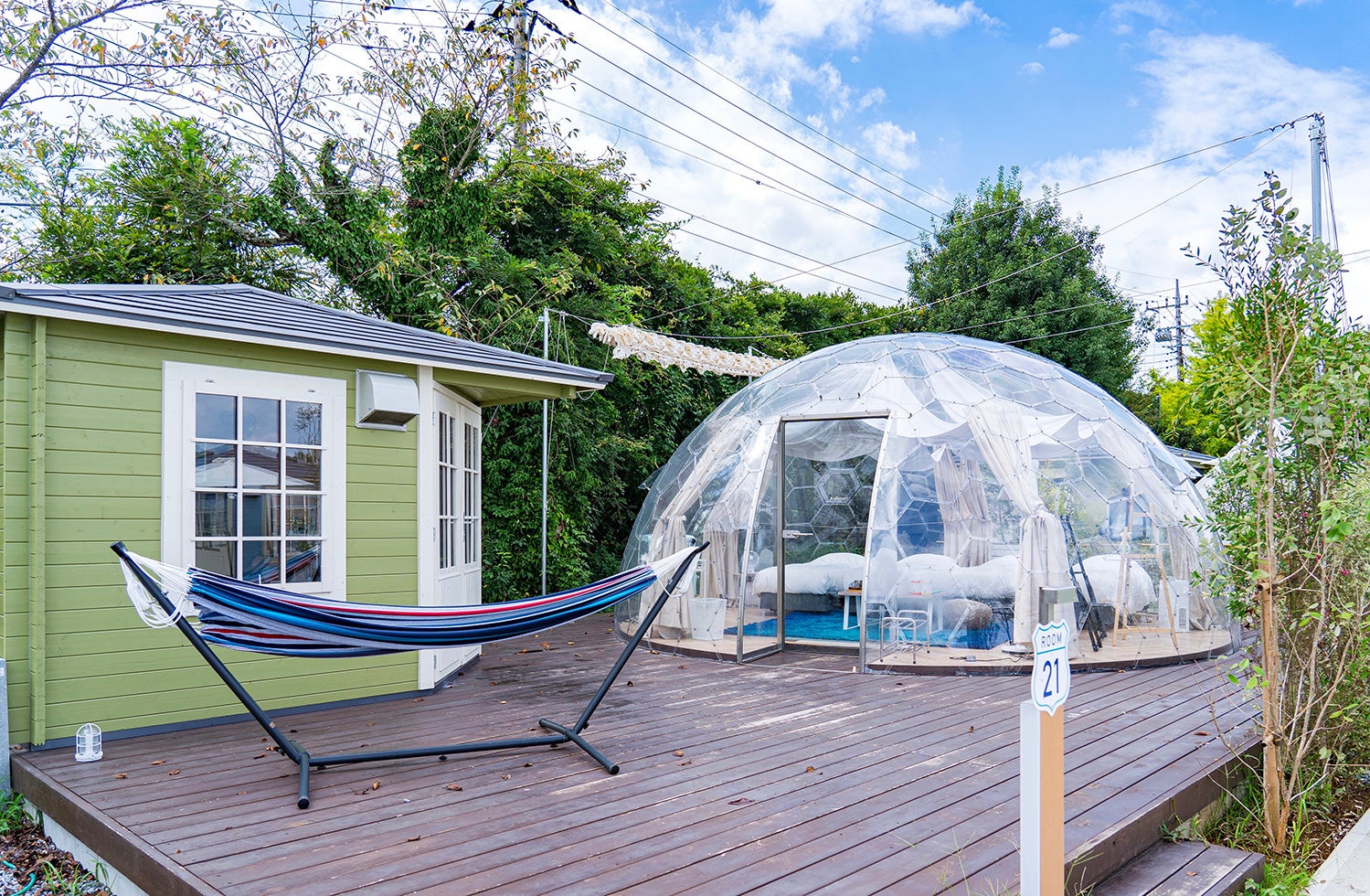 クリアドームテント昼外観