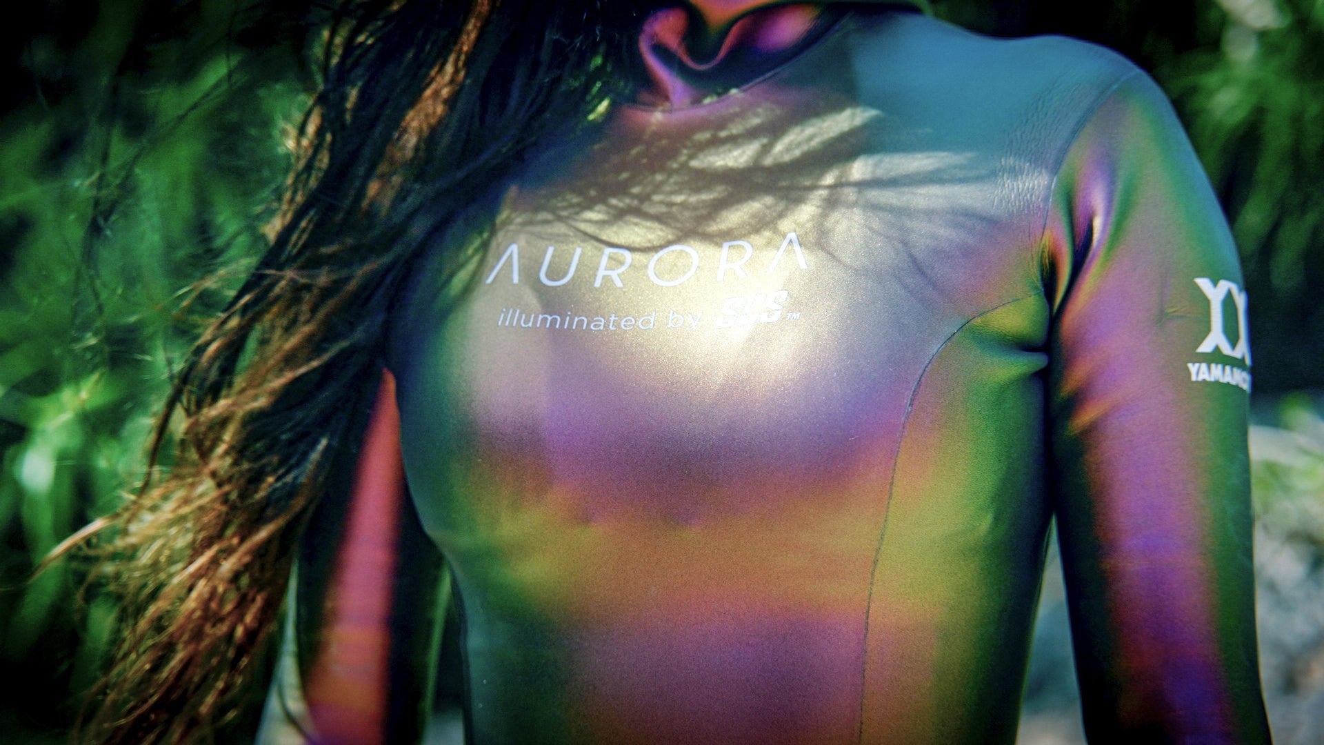 ウェットスーツ使用時の地上での写真（Coral Reef）