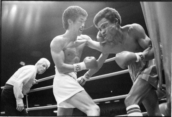 【ボクシング】具志堅用高９度目の防衛