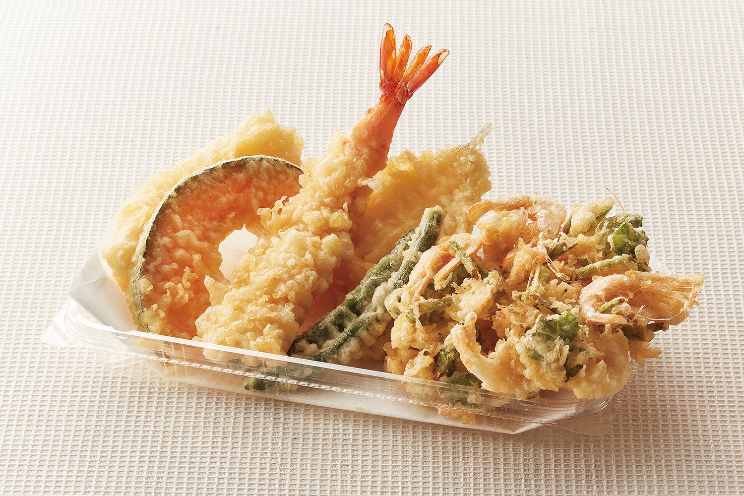 素材内容：白えびとセリのかき揚げ、海老、いか、 白身魚、かぼちゃ、いんげん