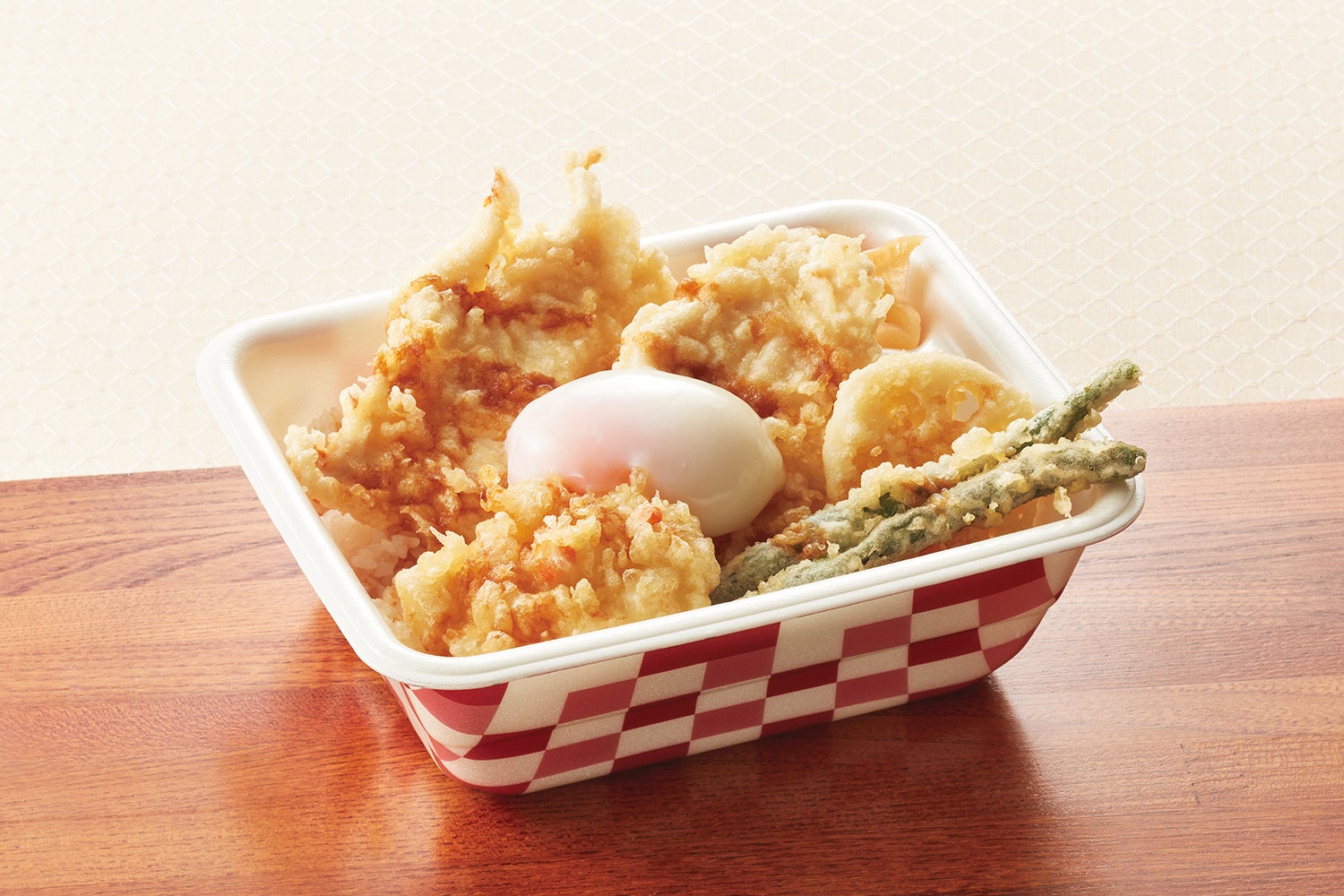 素材内容：華味鳥×２、ポテサラ天、れんこん、いんげん