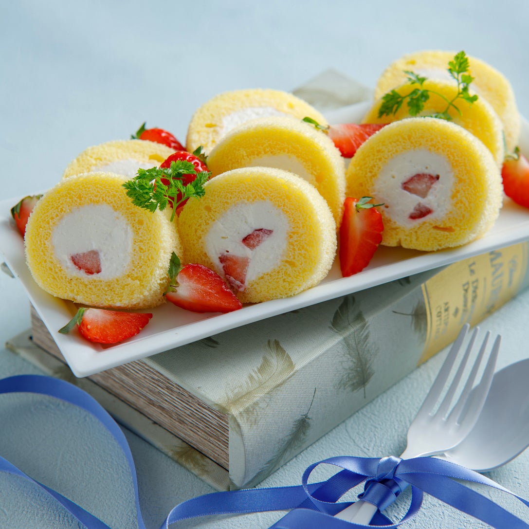 あまおうロールケーキ