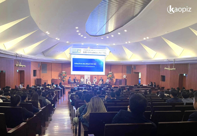 100人近い講演者と1,600人のゲストが参加しました。