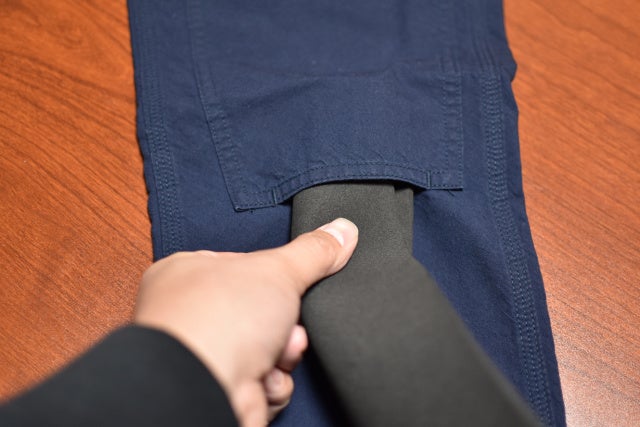 膝下から「クッション」を入れる事が可能。※クッションは付属しません