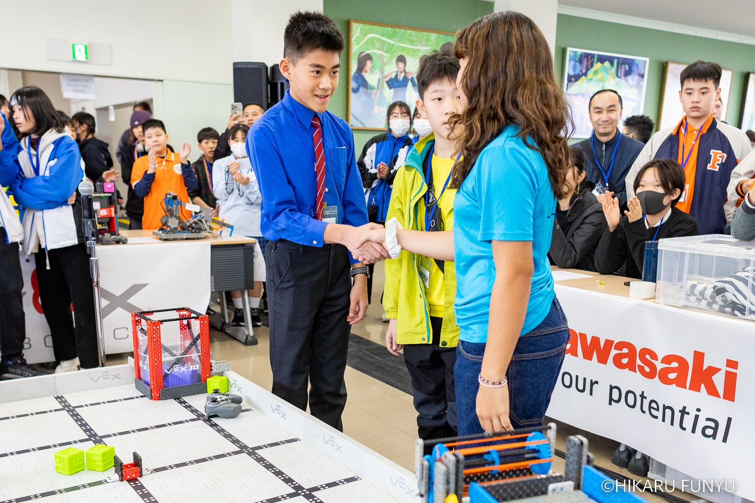 強豪チームが初心者チームを上位に導けるようスポーツマンシップに基づき開催されている