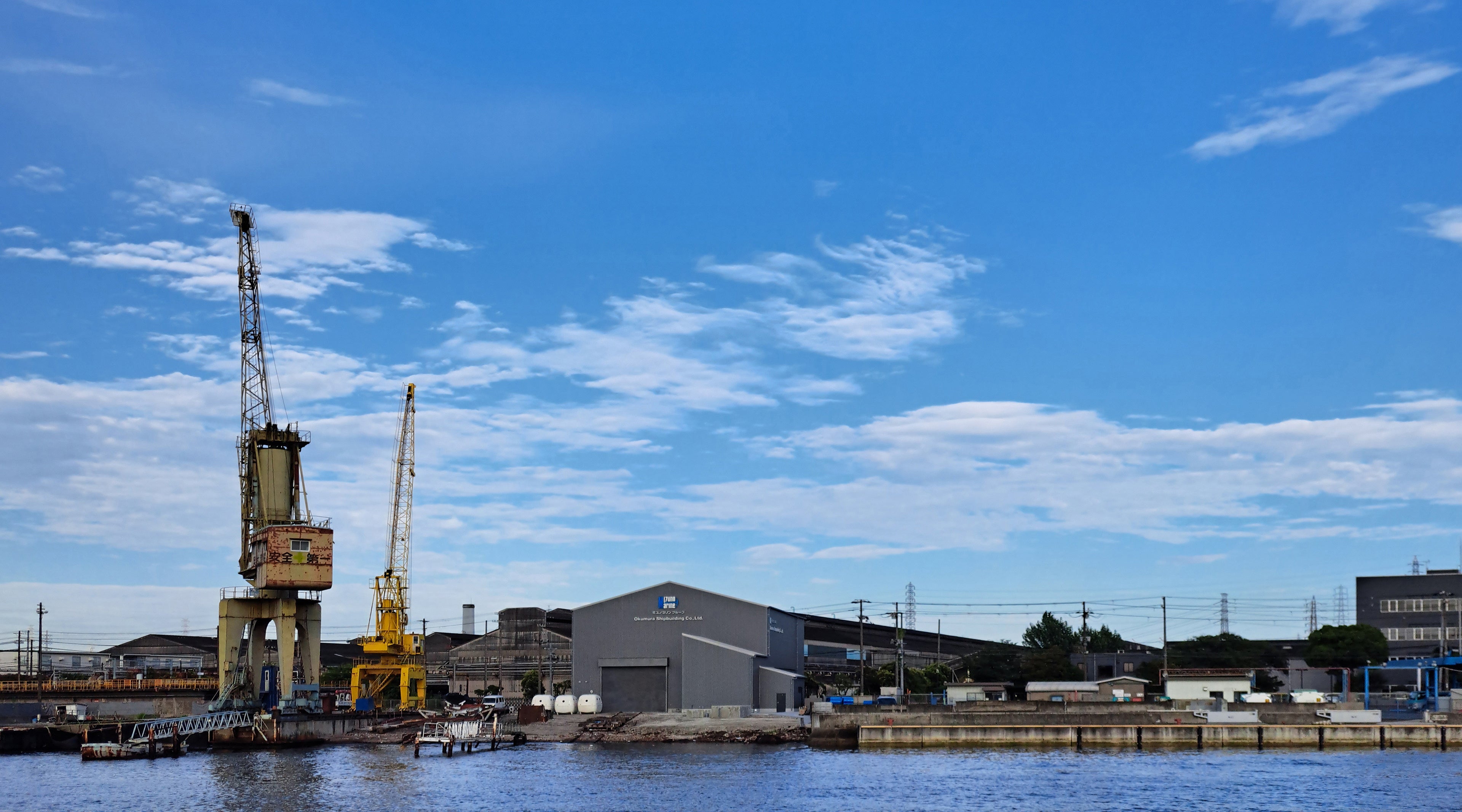 新整備工場の全景